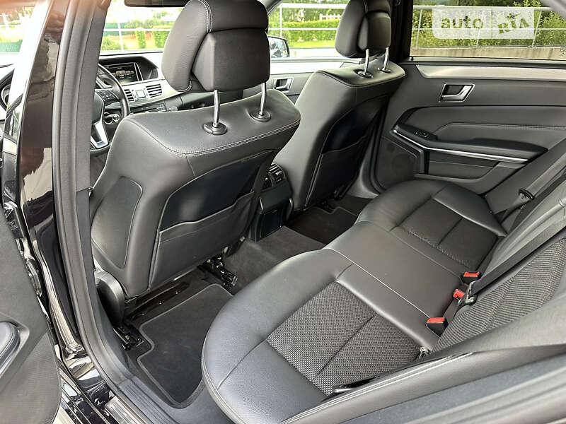 Седан Mercedes-Benz E-Class 2015 в Киеве