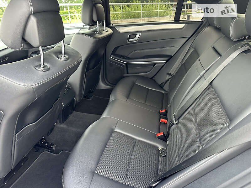 Седан Mercedes-Benz E-Class 2015 в Киеве