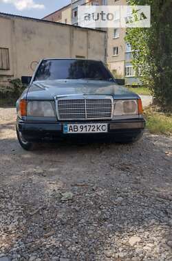 Седан Mercedes-Benz E-Class 1987 в Кам'янець-Подільському