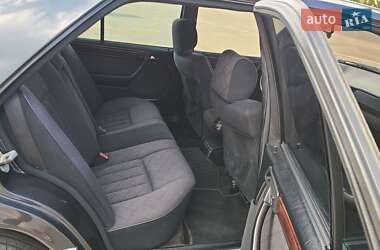 Седан Mercedes-Benz E-Class 1994 в 