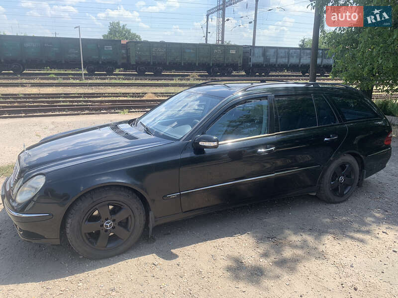 Універсал Mercedes-Benz E-Class 2004 в Помічній