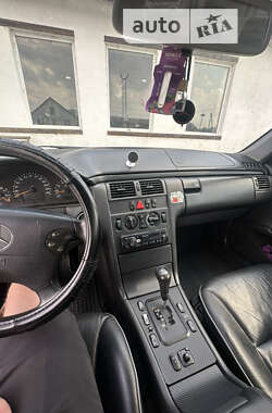 Седан Mercedes-Benz E-Class 2000 в Одесі