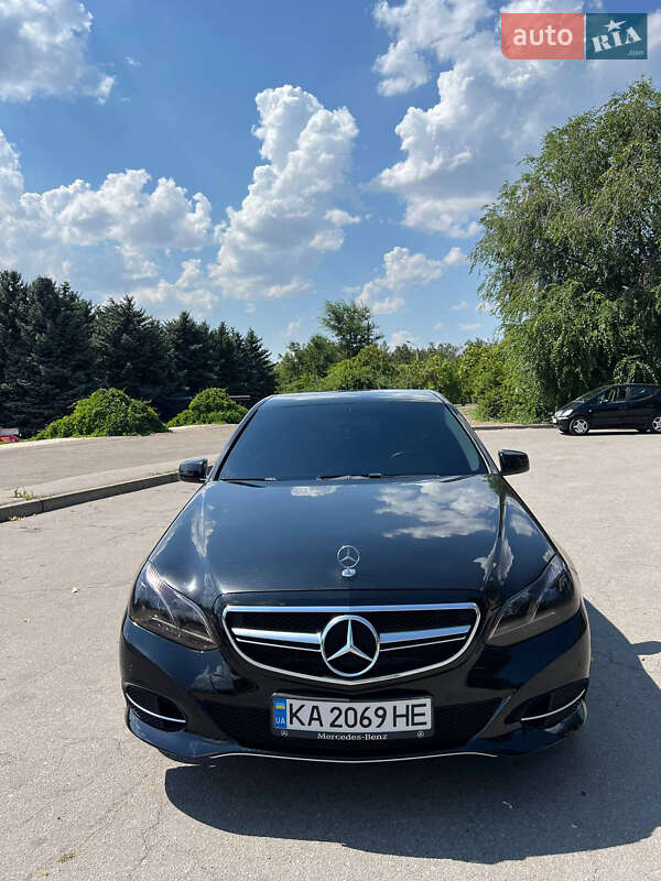 Седан Mercedes-Benz E-Class 2014 в Кривом Роге
