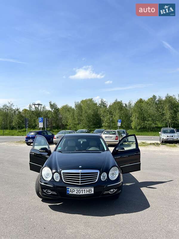 Седан Mercedes-Benz E-Class 2006 в Львові