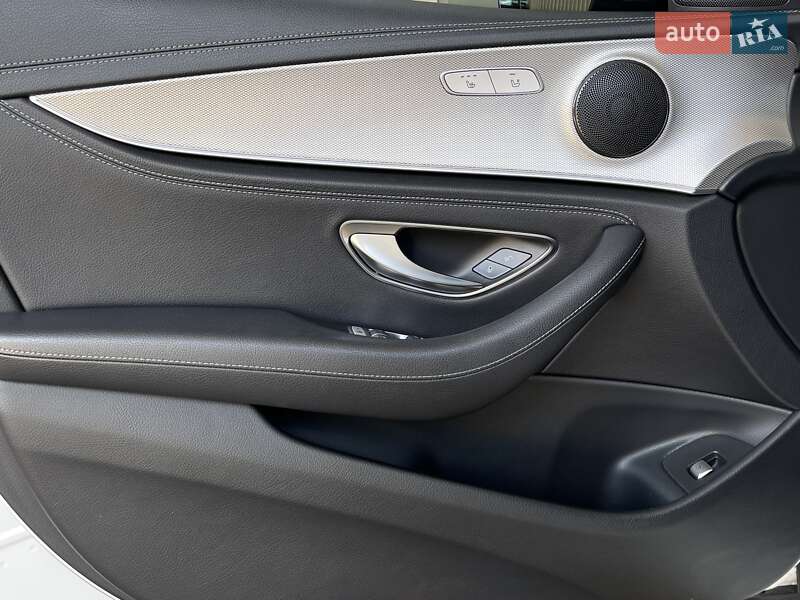 Седан Mercedes-Benz E-Class 2017 в Киеве