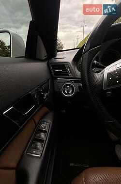 Купе Mercedes-Benz E-Class 2012 в 