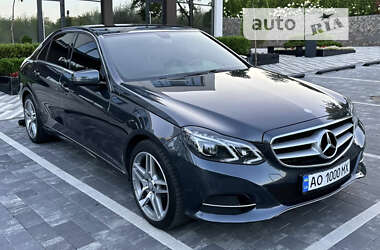 Седан Mercedes-Benz E-Class 2013 в Ужгороді