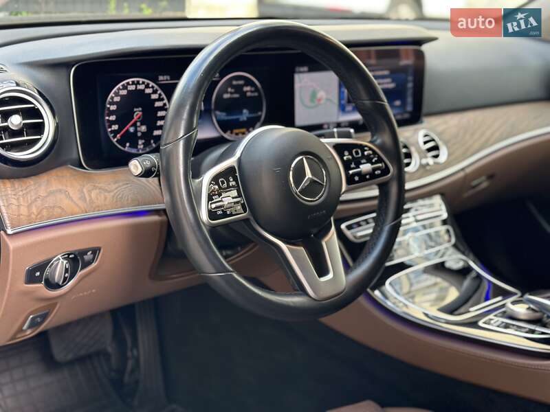 Седан Mercedes-Benz E-Class 2018 в Сваляві