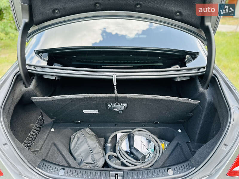 Седан Mercedes-Benz E-Class 2019 в Лохвице