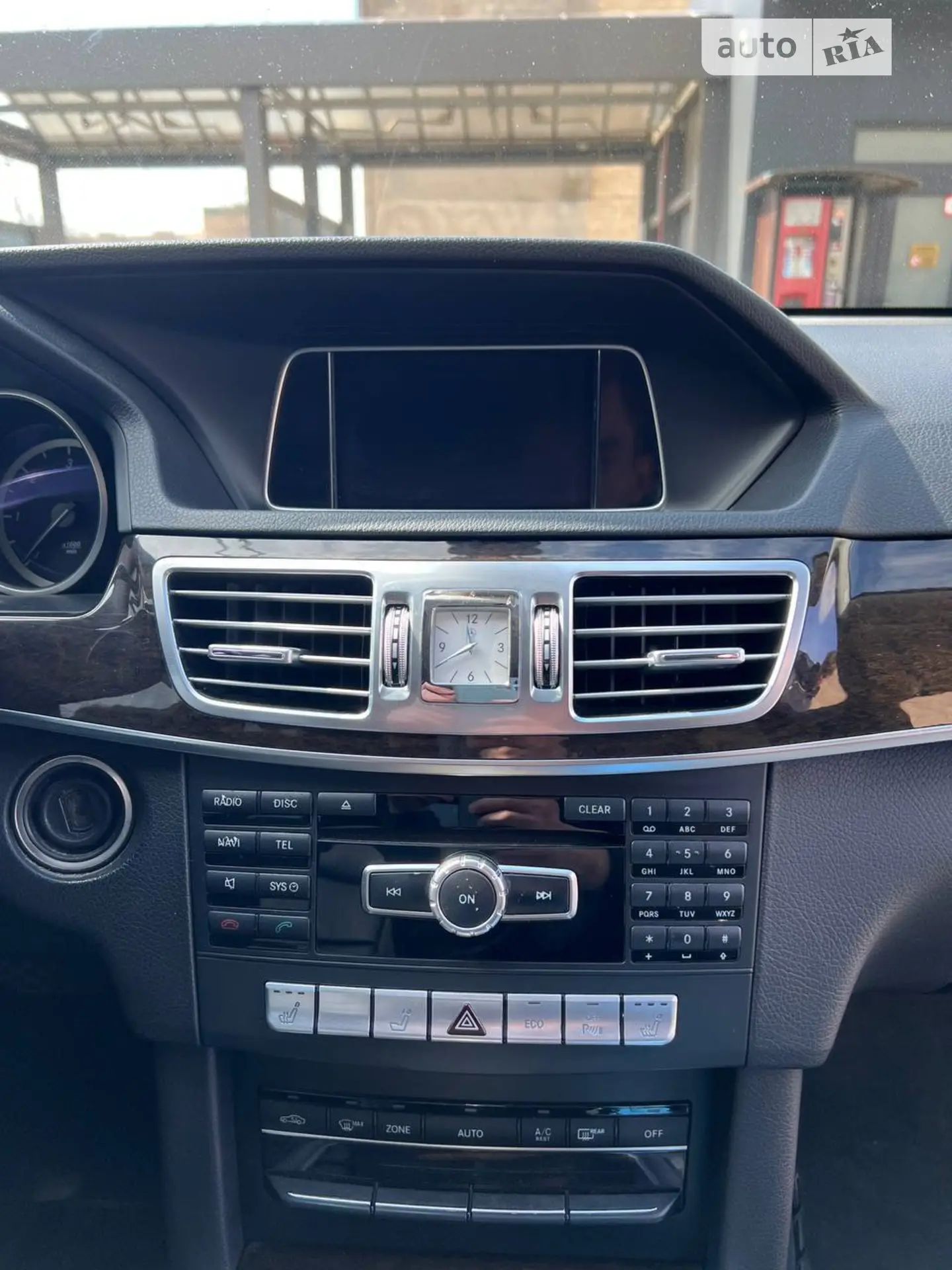 2013 Mercedes-Benz E-klasse - мініатюра 18