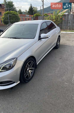 Седан Mercedes-Benz E-Class 2014 в Солотвине