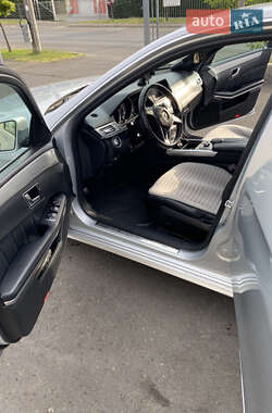 Седан Mercedes-Benz E-Class 2014 в Солотвине
