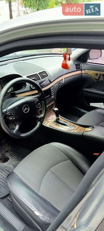Седан Mercedes-Benz E-Class 2007 в Тернополе