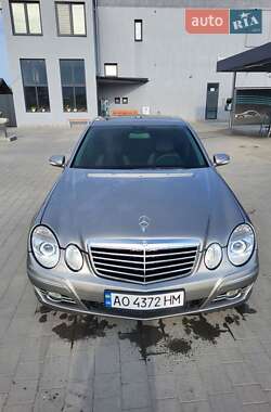 Седан Mercedes-Benz E-Class 2006 в Виноградове