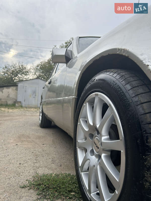 Седан Mercedes-Benz E-Class 1995 в Иршаве фото 8 Седан Mercedes-Benz E-Class 1995 в Иршаве