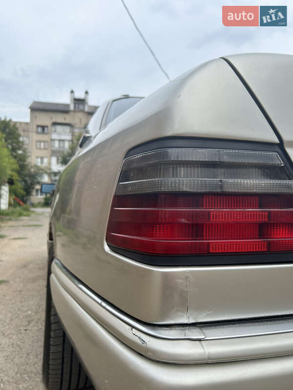 Седан Mercedes-Benz E-Class 1995 в Иршаве фото 18 Седан Mercedes-Benz E-Class 1995 в Иршаве