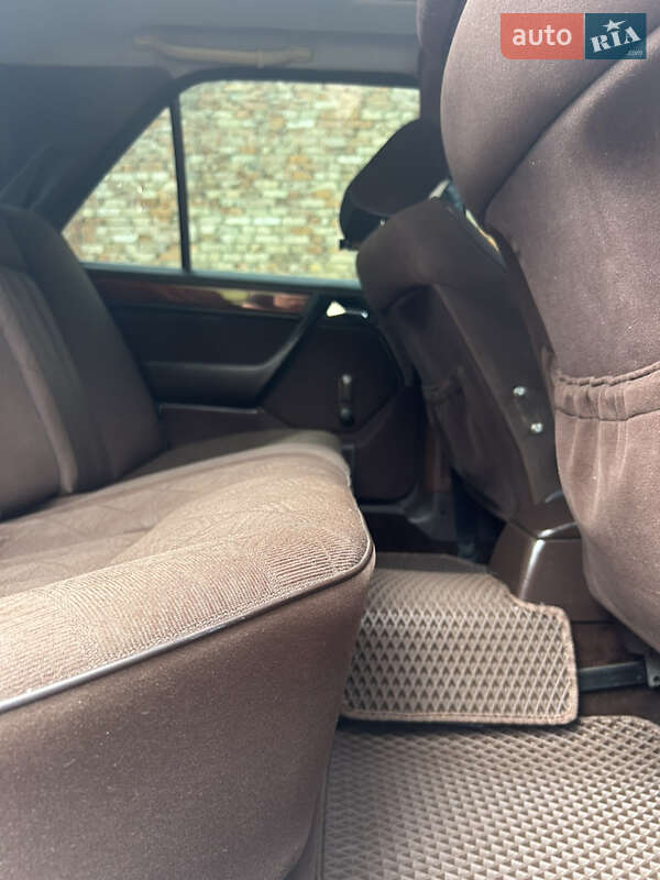 Седан Mercedes-Benz E-Class 1995 в Иршаве фото 44 Седан Mercedes-Benz E-Class 1995 в Иршаве