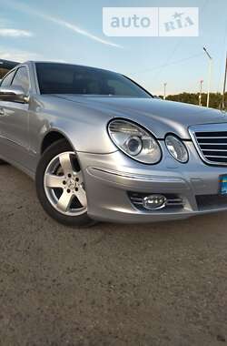 Седан Mercedes-Benz E-Class 2003 в Виннице