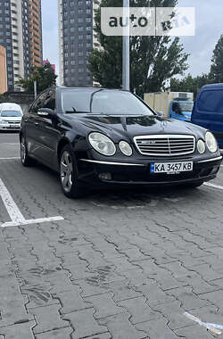 Седан Mercedes-Benz E-Class 2003 в Киеве