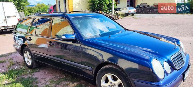 Универсал Mercedes-Benz E-Class 2000 в 