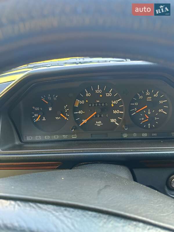 Седан Mercedes-Benz E-Class 1994 в Народичах