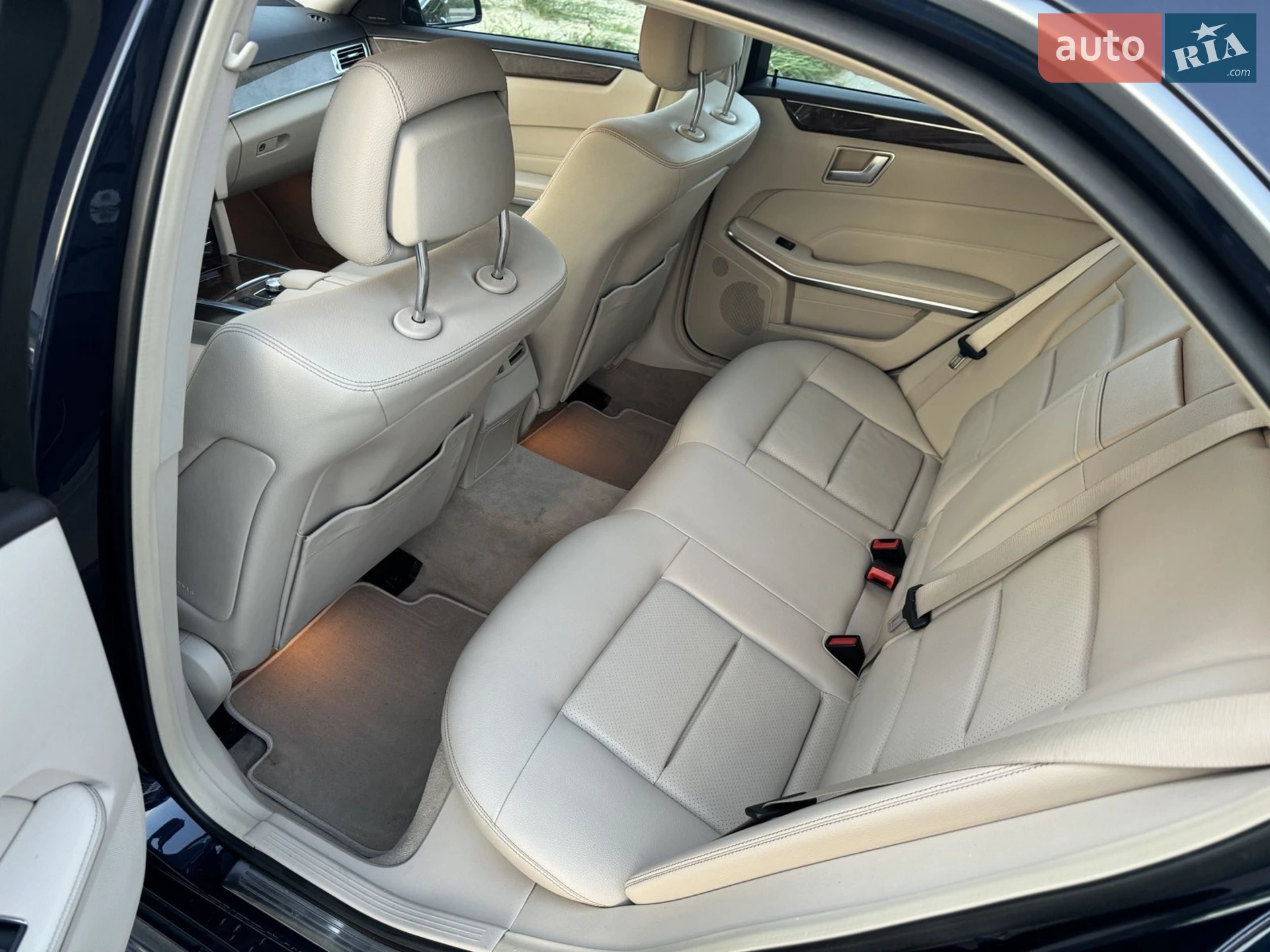 2013 Mercedes-Benz E-klasse - мініатюра 10
