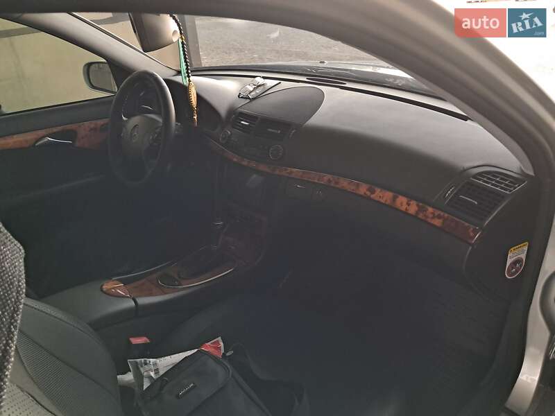 Седан Mercedes-Benz E-Class 2005 в Кельменцях фото 22 Седан Mercedes-Benz E-Class 2005 в Кельменцях