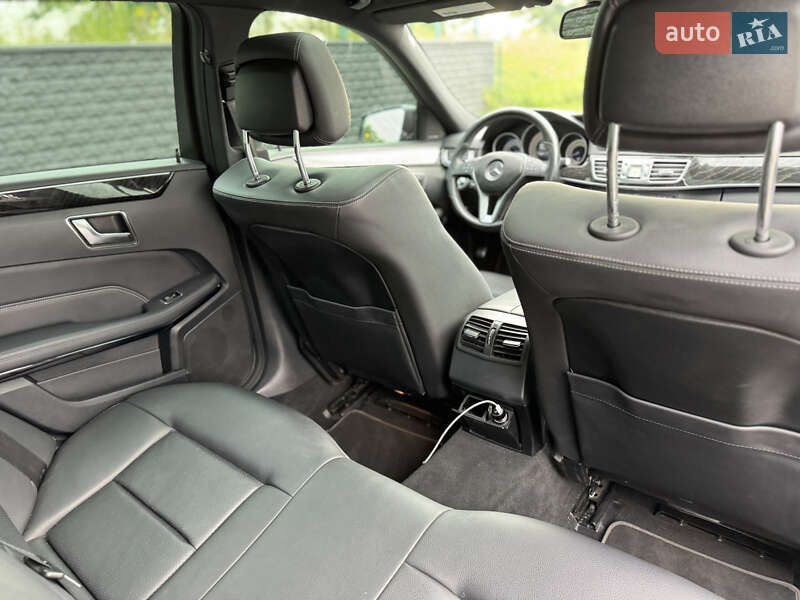 Седан Mercedes-Benz E-Class 2015 в Ровно фото 25 Седан Mercedes-Benz E-Class 2015 в Ровно