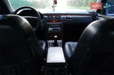 Седан Mercedes-Benz E-Class 2000 в Коломые