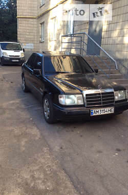 Седан Mercedes-Benz E-Class 1989 в Києві