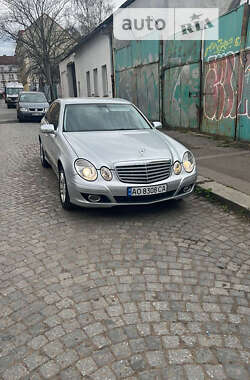 Седан Mercedes-Benz E-Class 2006 в Сваляве