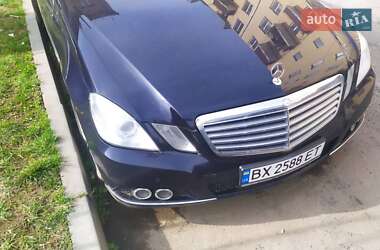 Седан Mercedes-Benz E-Class 2010 в Хмельницком