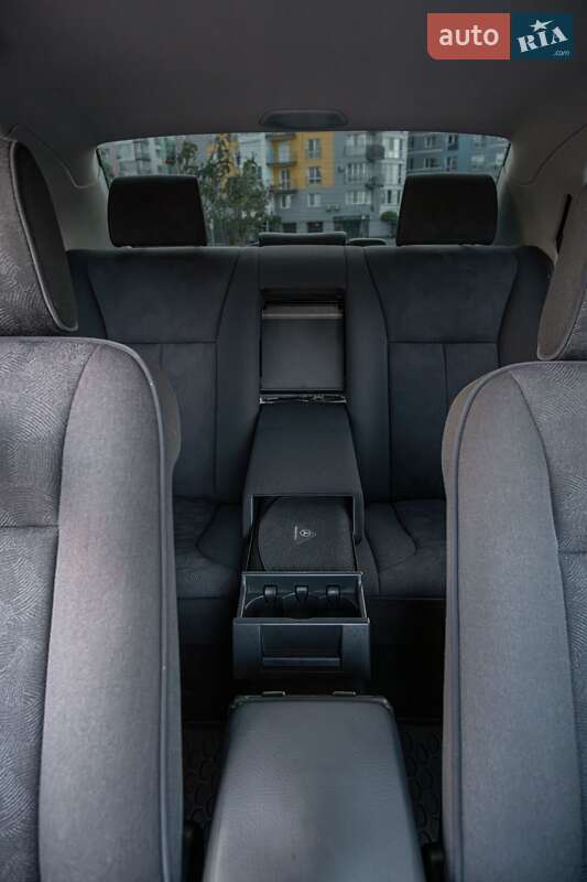 Седан Mercedes-Benz E-Class 2000 в Івано-Франківську фото 64 Седан Mercedes-Benz E-Class 2000 в Івано-Франківську