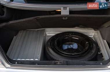 Седан Mercedes-Benz E-Class 2000 в 