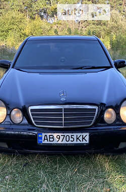 Седан Mercedes-Benz E-Class 2001 в Гайсине