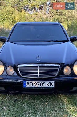Седан Mercedes-Benz E-Class 2001 в 