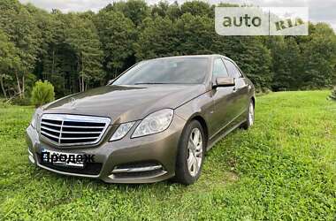 Седан Mercedes-Benz E-Class 2011 в Білій Церкві