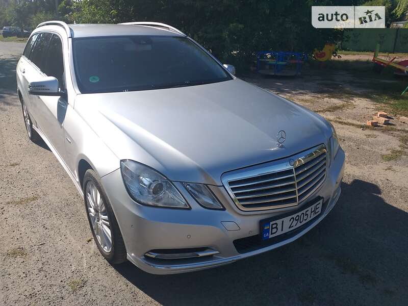 Універсал Mercedes-Benz E-Class 2012 в Лубнах