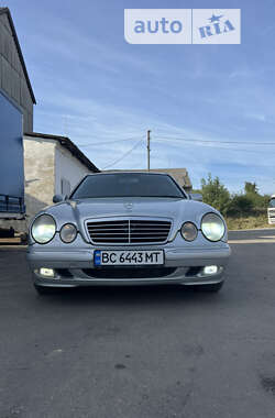 Седан Mercedes-Benz E-Class 2001 в Львове