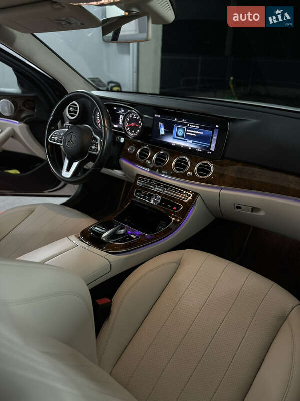 Седан Mercedes-Benz E-Class 2019 в Тернополі
