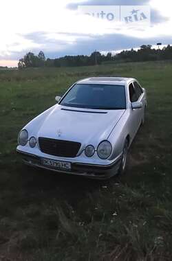 Седан Mercedes-Benz E-Class 1998 в Луцке