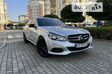 Седан Mercedes-Benz E-Class 2013 в Івано-Франківську