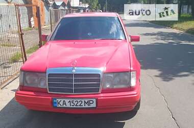 Седан Mercedes-Benz E-Class 1992 в Києві