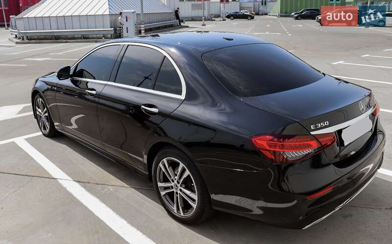 Седан Mercedes-Benz E-Class 2020 в Киеве