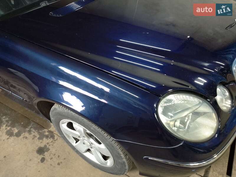 Універсал Mercedes-Benz E-Class 2004 в Чернівцях
