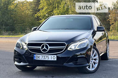 Седан Mercedes-Benz E-Class 2010 в Рівному