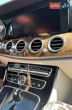 Универсал Mercedes-Benz E-Class 2018 в Нововолынске