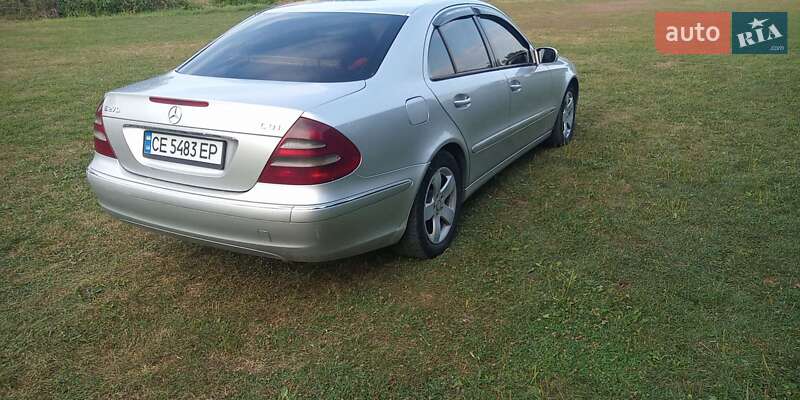 Седан Mercedes-Benz E-Class 2002 в Чернівцях