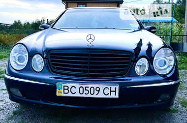 Седан Mercedes-Benz E-Class 2005 в Золочеві