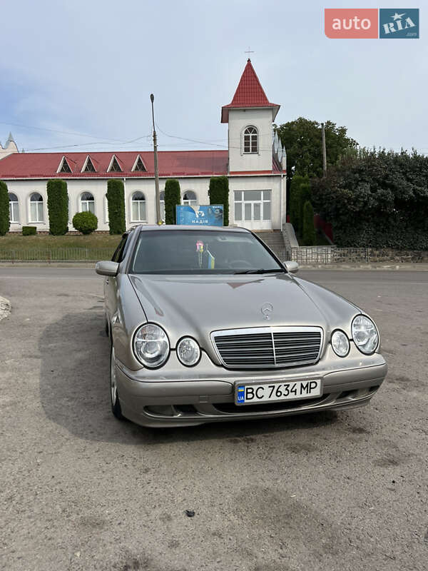 Mercedes-Benz E-Class 2000